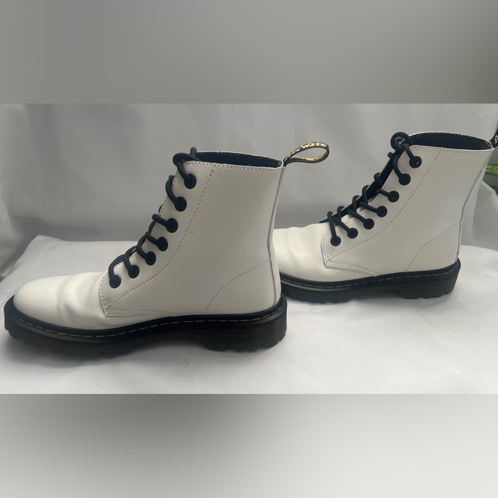 Dr. Martens Luana size 7